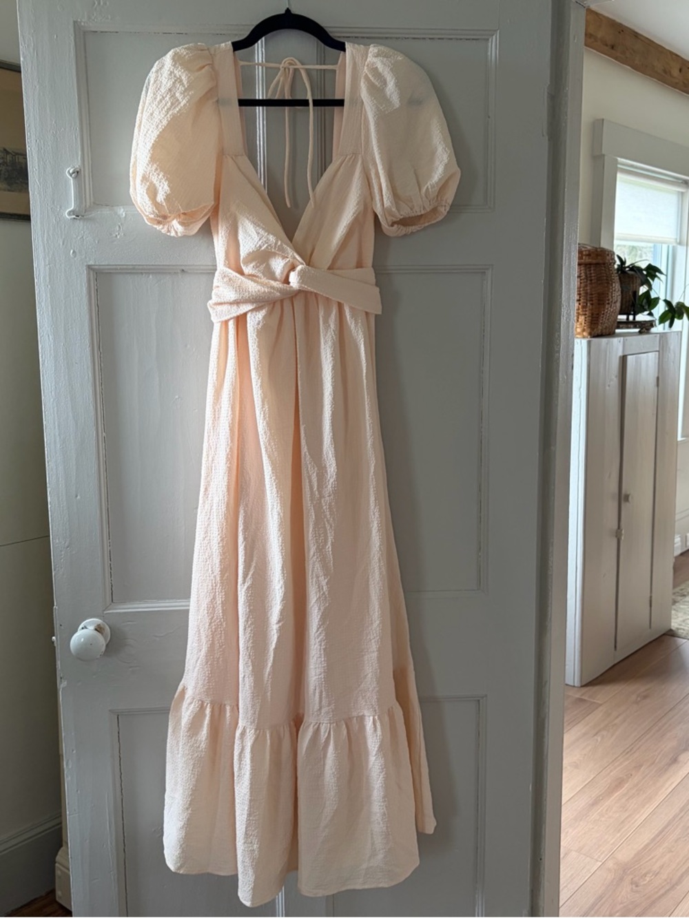 ASTR The Label Tie Back Puff Sleeve Midi Dress in Pale Blush NWOT